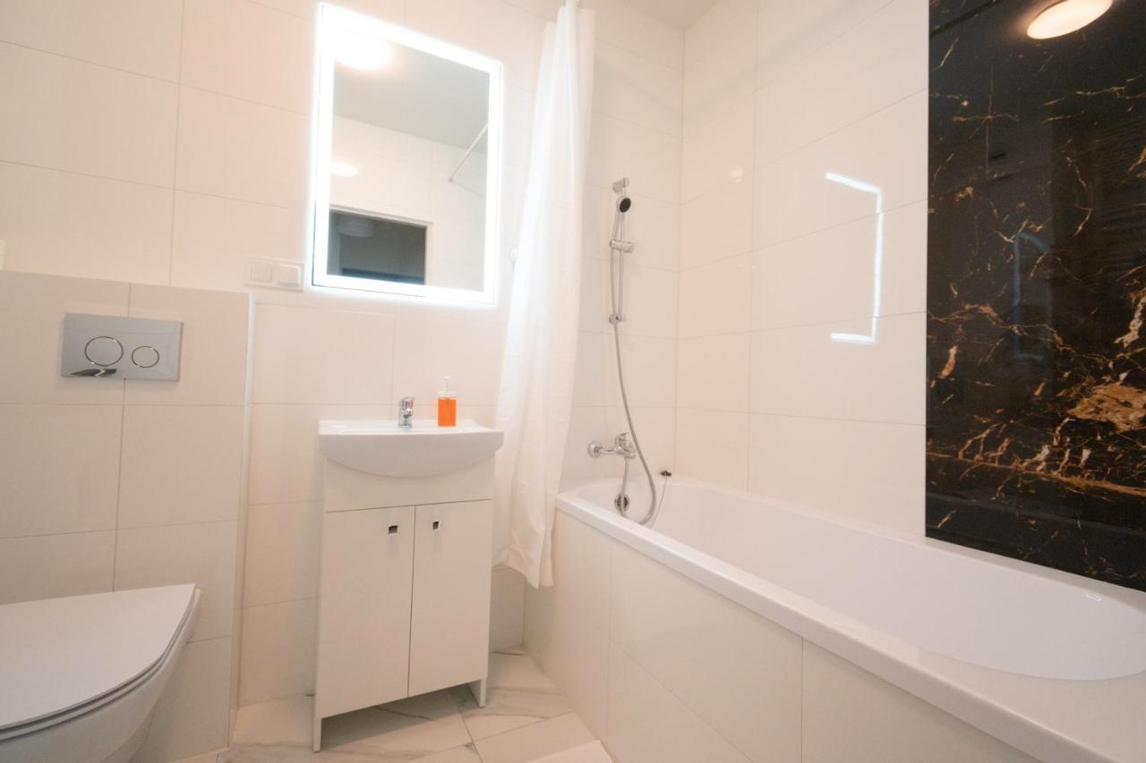 Apartament Alpha Łódź Buitenkant foto
